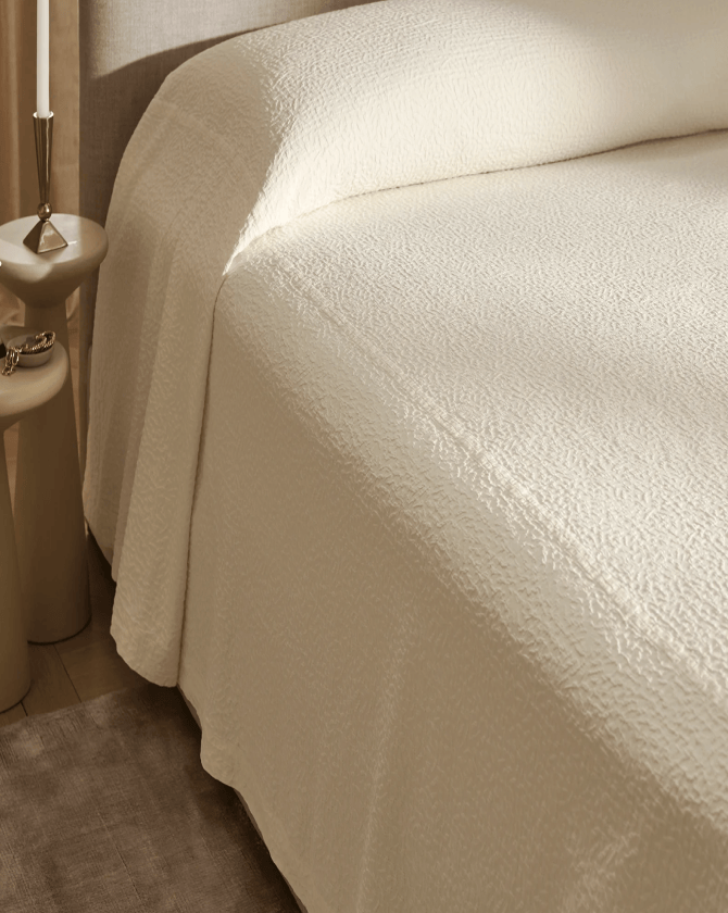Quilts & Coverlets